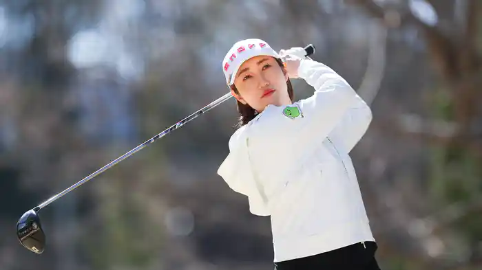 飯島茜のアカネ式！大学女子ゴルフ部