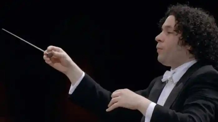 Gustavo Dudamel - Mahler: Symphony No.8