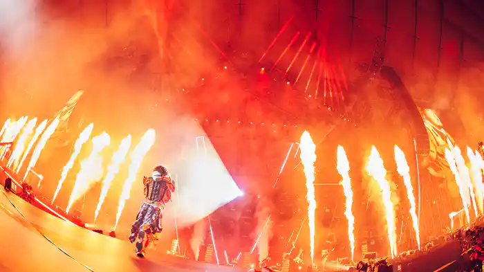 Vaundy DOME TOUR 2026 "SILENCE"