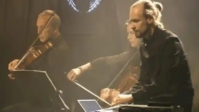 Kronos Quartet & Kimmo Pohjonen's Kluster - Uniko