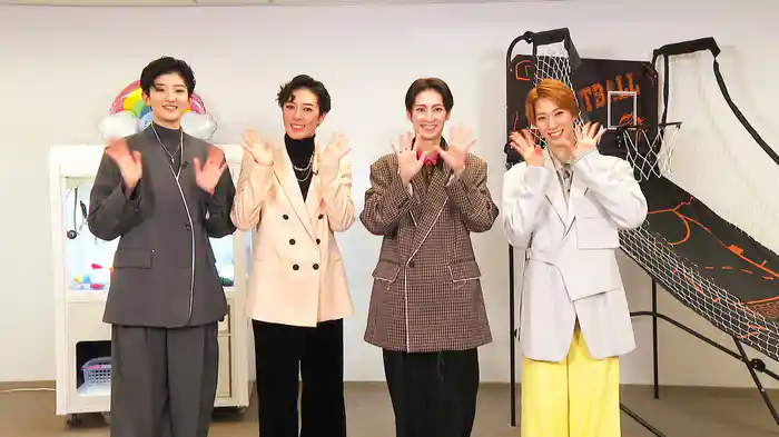 TAKARAZUKA NEWS Pick Up「プレイランド馬トル！　月組VS雪組」～タカラヅカニュースお正月スペシャル！2026より～