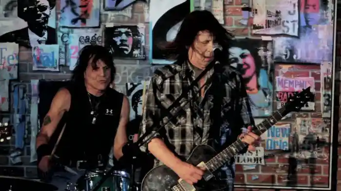 Pat Travers - Live at the Bamboo Room