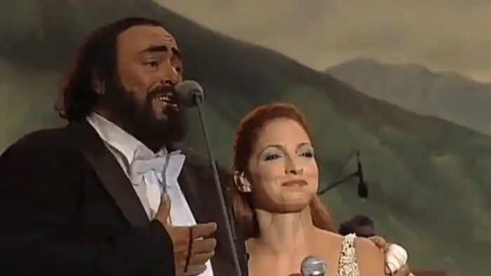 Pavarotti & Friends - For Guatemala And Kosovo
