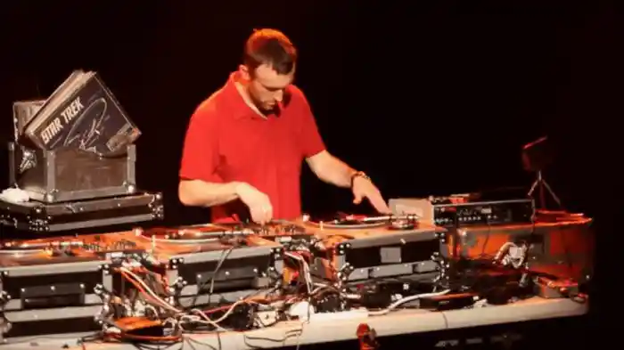 RJD2 - Live at The Rave