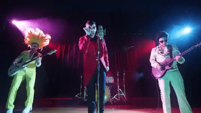 Shinedown - Attention Attention