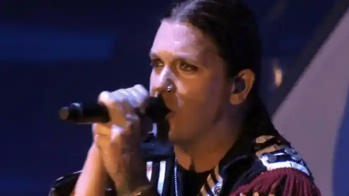 Shinedown - Somewhere in the Stratosphere: Madness Live in Washington State (Electric)