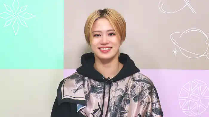 TAKARAZUKA NEWS Pick Up「スターQ&A 天飛華音」