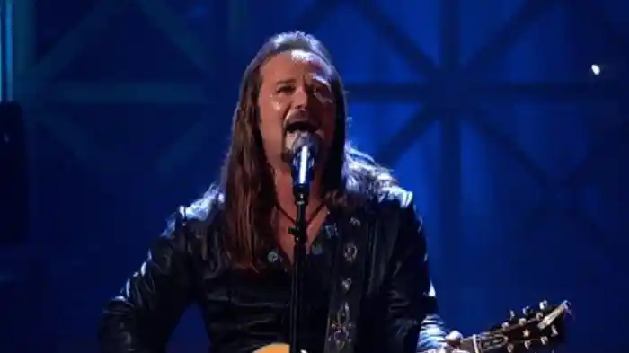 Travis Tritt - Live And Kickin'